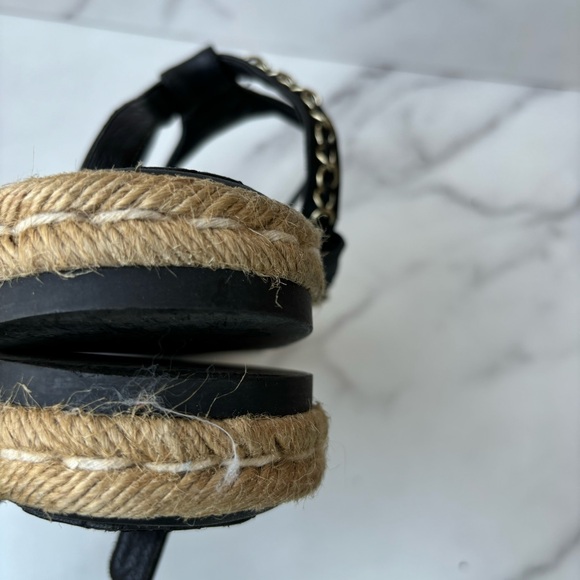 Chanel chain thong Sandals size 37 - Picture 8 of 10